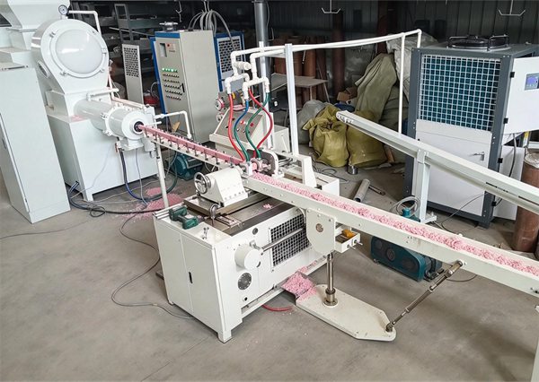 Automatic soap plodder with soap stamping printer, emboss logo and shape on pink soap bar for soap production plant