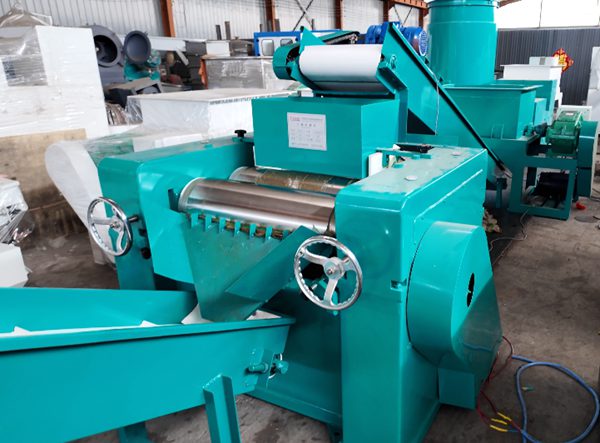 Soap three roll mill machine, industrial soap grinding refiner equipment for fine soap mass milling