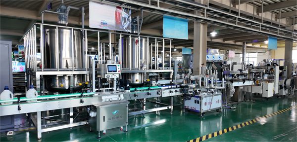 Automatic filling production line for liquid detergent and AdBlue, mixing tanks, conveyor, capping and labeling machine