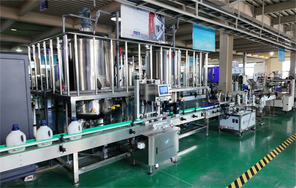 Complete automatic laundry detergent production line with mixing tanks filling capping labeling conveyor system