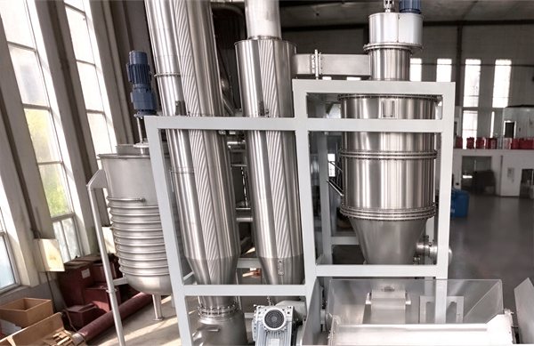 Saponification tank, vacuum drying chamber, cyclone separator and soap granulator, soap noodle production equipment