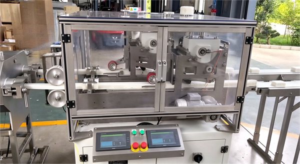 Double soap plodder and automatic soap cutting machine, laundry soap forming equipment